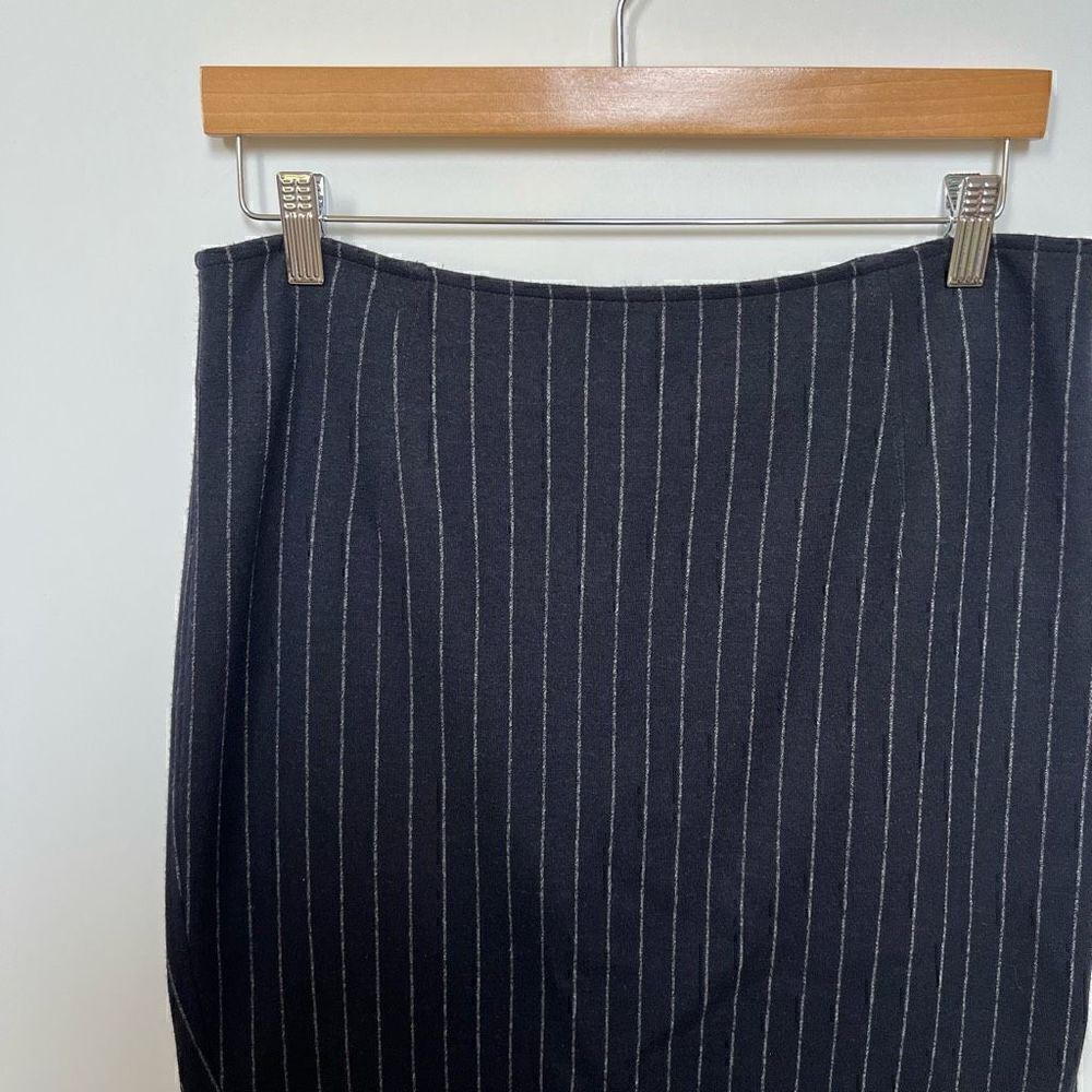 Max Mara Pencil Skirt Pin Stripe Ruffle Dark Navy Blue Designer Workwear size 46 - Picture 6 of 13